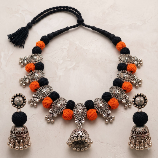 Kesari Kaali Phool Ghughri Necklace Set - image 3