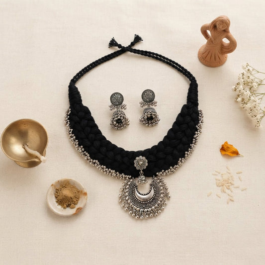 Kaali Chand Dori Oxidised Necklace Set