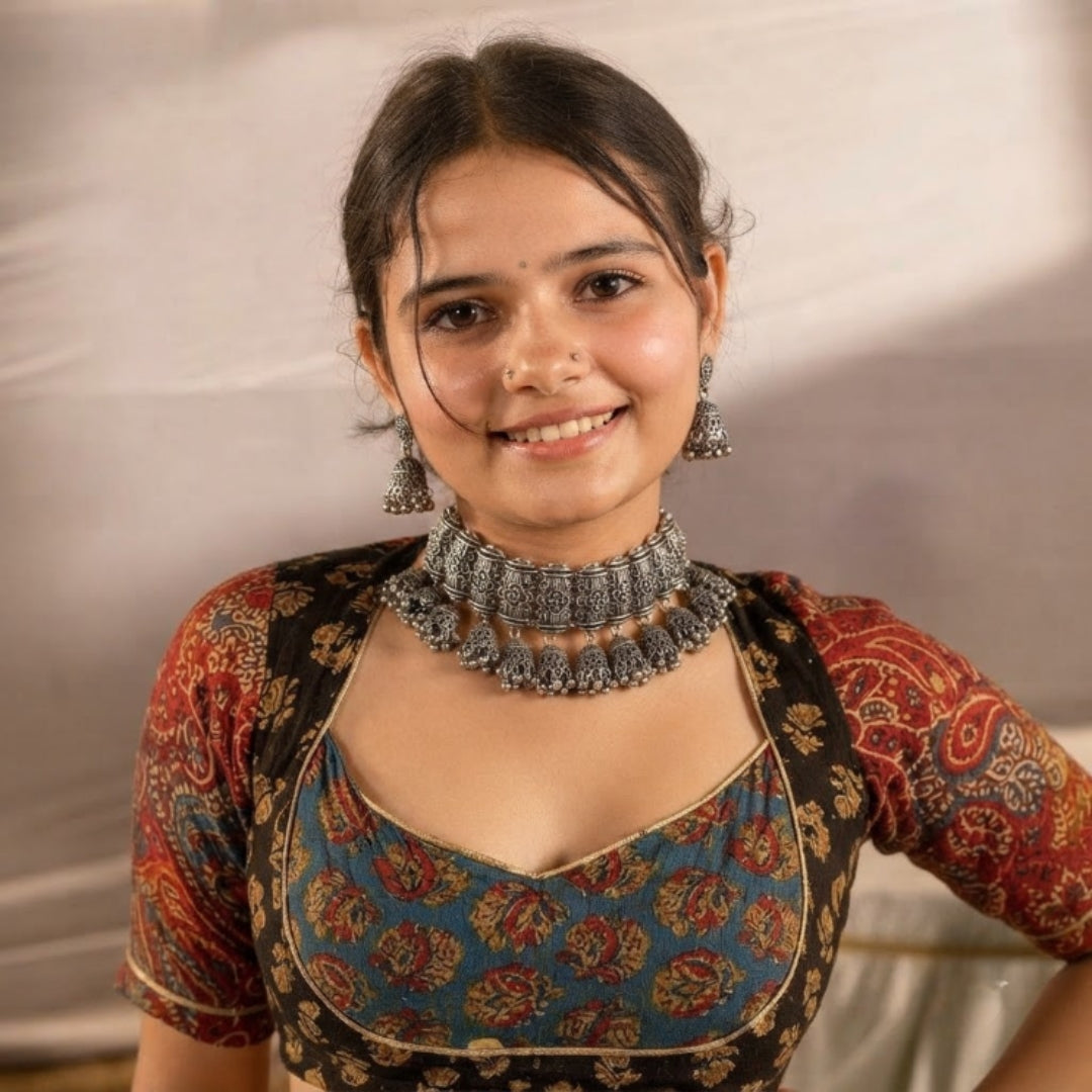 Dholida Ghughri Oxidised Choker Set