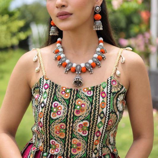 Kesari Ghughri Thread Necklace Set