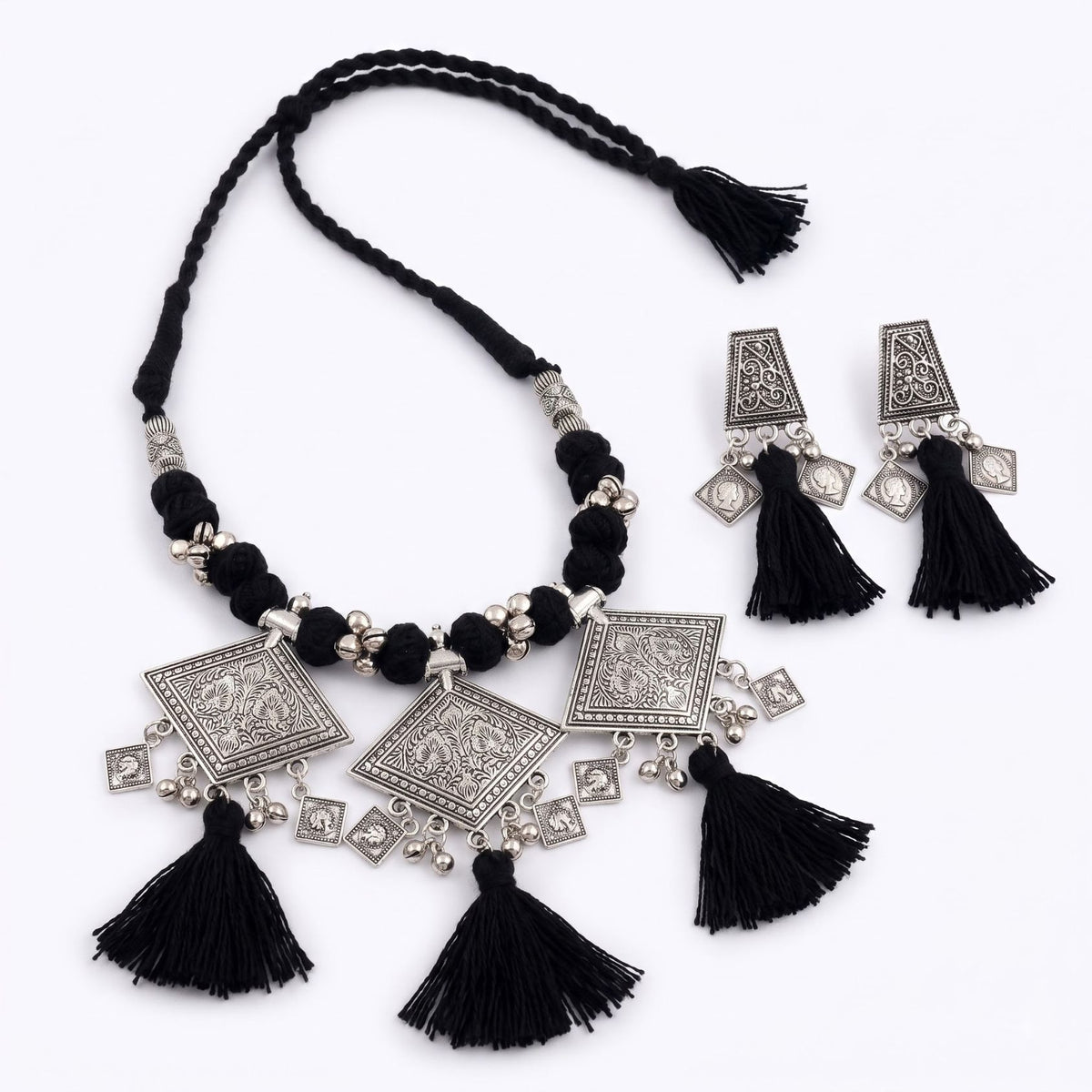 Kaali Chowk Latkan Oxidised Necklace Set