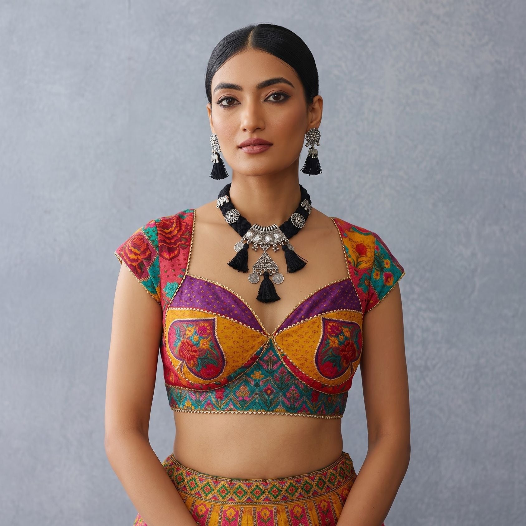 Kaali Gajraaj Phool Tassel Necklace Set - image 5