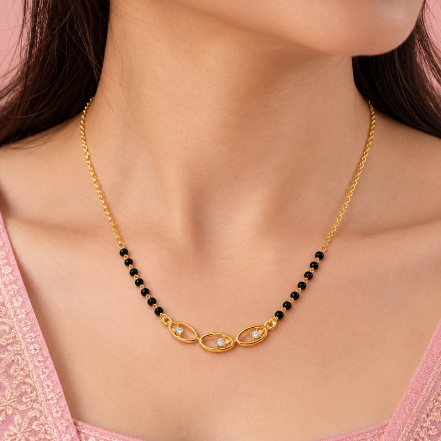 Trinayani Oval Mangalsutra