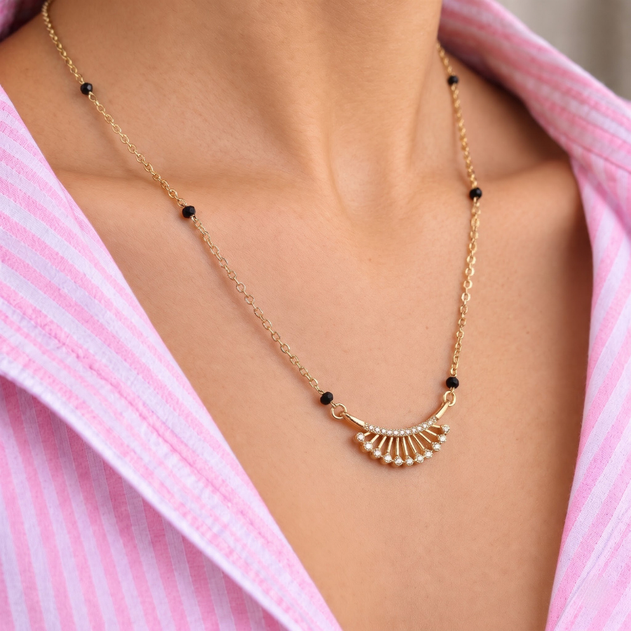 Arunima Fan Mangalsutra - photo 2