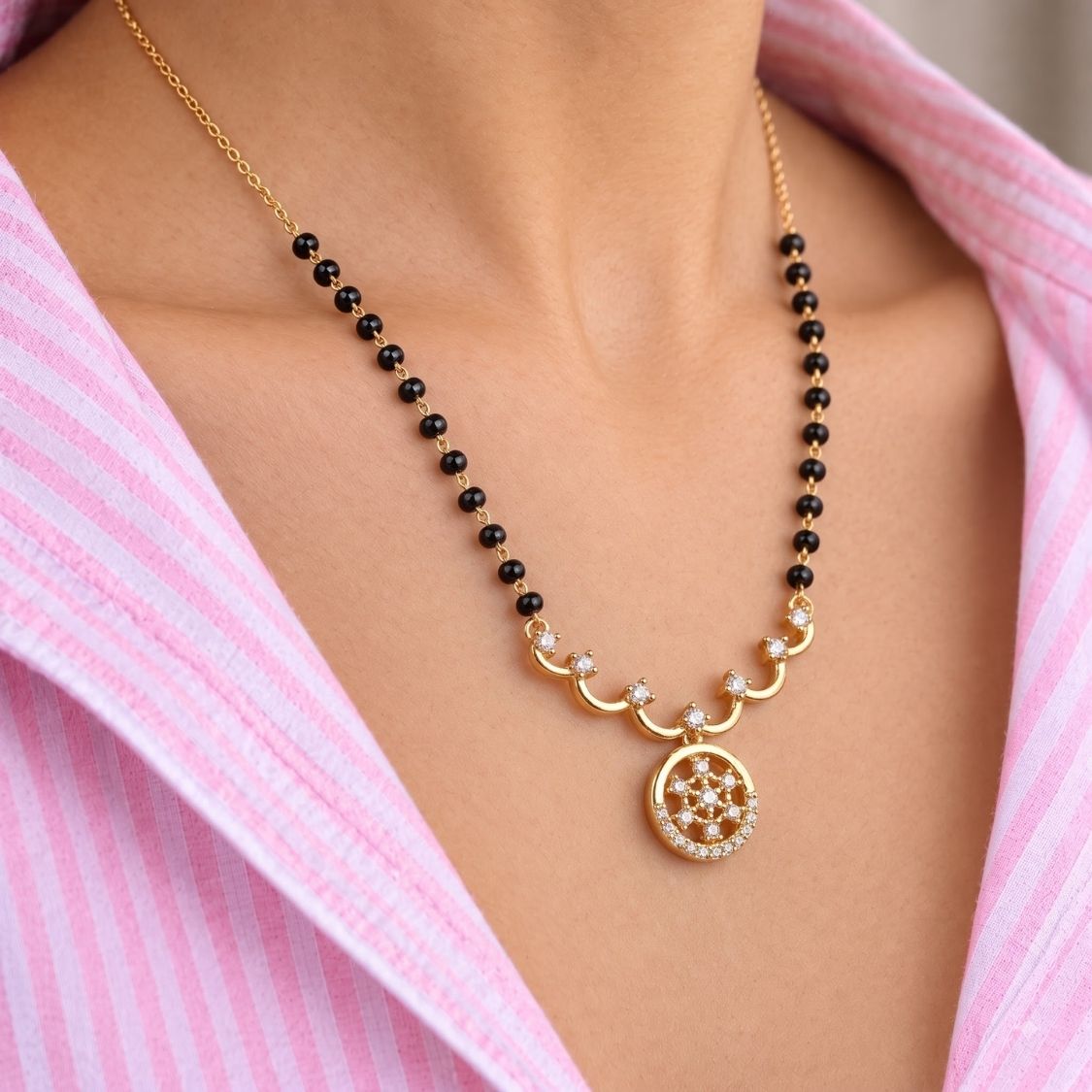 Rajkamal Medallion Mangalsutra - photo 2