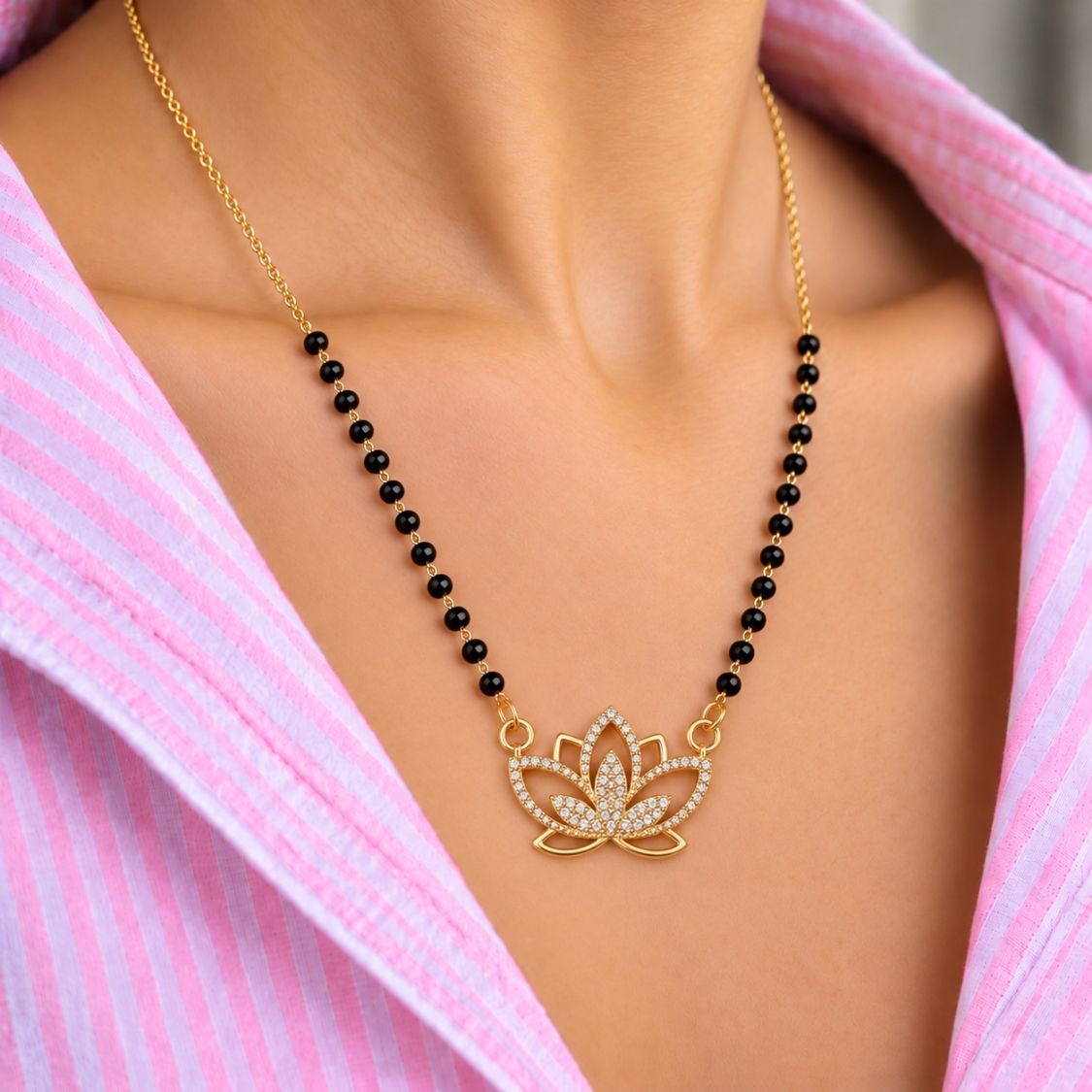 Neelkamal Lotus Mangalsutra - photo 2