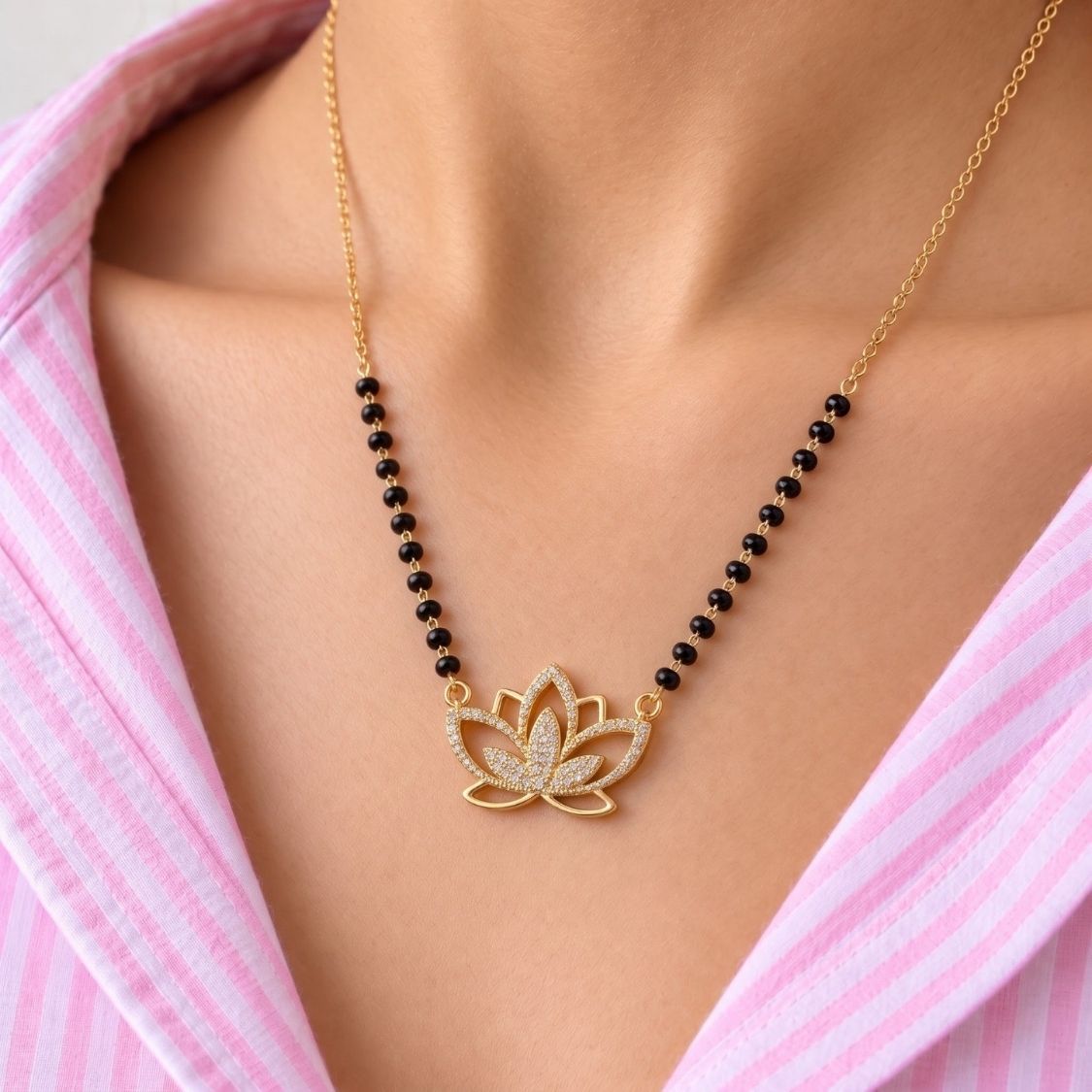 Neelkamal Lotus Mangalsutra - photo 3