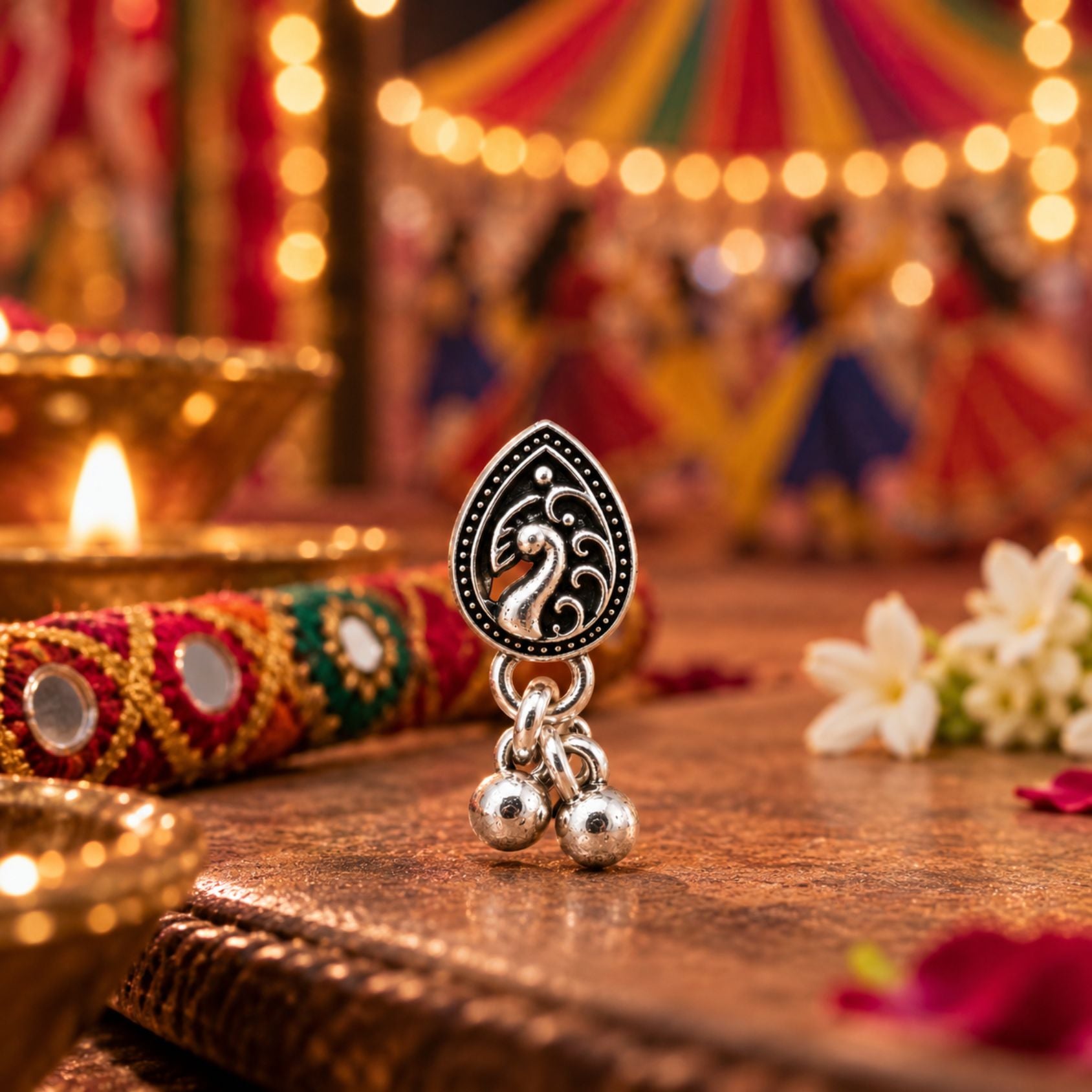 Navratri Leaf Paisley Oxidised Nose Pin - view 4
