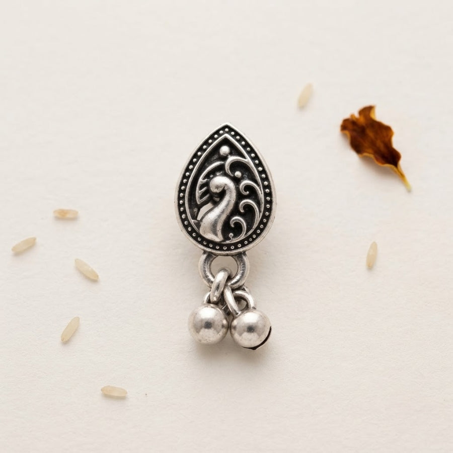 Mor Paan Oxidised Teardrop Nose Pin